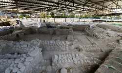 İzmir'in Troya'sı Yassıtepe’de 5 bin yıllık planlı kent gün yüzüne çıkarılıyor