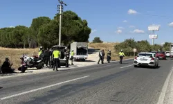 İzmir’de 3 aracın karıştığı kazada 2 yaralı