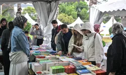 İzmir’de dokuz günlük kitap buluşması sona erdi