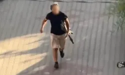 İzmir’de husumetlisinin kapısına pompalı tüfekle dayandı