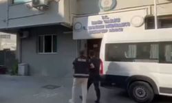 İzmir’de oto galericilik adı altında tefecilik operasyonu: 7 şüpheli tutuklandı