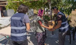 İzmir’de sosyal destek için kapı kapı çalışma