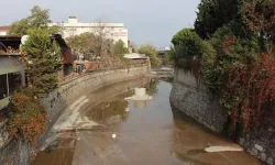 İzmir’de yüzyıllardır akan suyun kaynağı nereden geliyor? Kentin altında kalan Boyacı Deresi’nin hikâyesi
