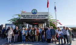 İzmirli emekliler kenti ücretsiz gezilerle keşfediyor