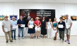 Karabağlar’da 9 Eylül coşkusu: Kurtuluşun Şehri İzmir sergisi açıldı