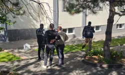 Kayseri’de 3. kattan düşen genç kız ağır yaralandı