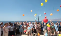 Konak’ta barış dilekleri gökyüzüne taşındı