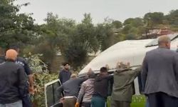 Kontrolden çıkan minibüs devrildi: 1 ölü, 2 yaralı