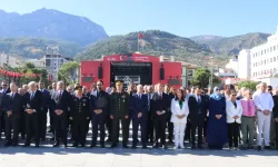 Manisa’nın kurtuluşunun 104. yılı törenle kutlandı