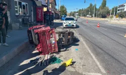 İzmir plakalı tırın çarptığı elektrikli motosiklette bulunan çift öldü