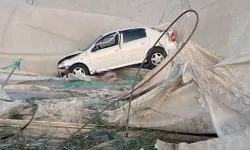 Otomobilin seraya yuvarlanması sonucu araçtaki karı koca öldü