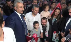 Özgür Özel, Bursa'da gençlere seslendi: Geleceğe sahip çıkın