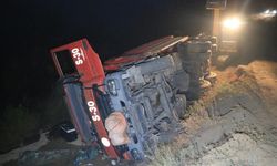 Yangına müdahale eden arazöz devrildi: 2 işçi yaralandı
