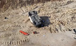 15 metre yükseklikten yola uçtu: Sürücü hayatını kaybetti