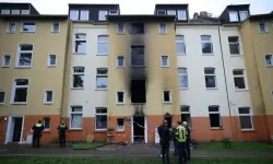 Almanya'da apartman alevlere teslim oldu: 3 ölü, 5 yaralı