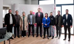 Güç'ten Halk TV'ye dayanışma ziyareti: Basın emekçilerini yalnız bırakmayacağız!