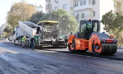 Yüzbaşı İbrahim Hakkı Caddesi’nde asfalt yenileme başladı