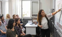 Bornova’da öğretmenlere yeşil dönüşüm eğitimi verildi