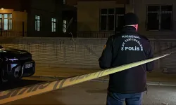 Boşanma aşamasındaki eşini silahla öldürdü