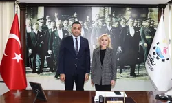 Bursalı'dan Yıldız'a ziyaret: Önümüzde Çiğli’ye hizmet için kararlı kadrolar var