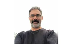 Ceviz ağacından düşen öğretmen hayatını kaybetti