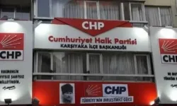 CHP Karşıyaka'da 4 meclis üyesi istifa etti