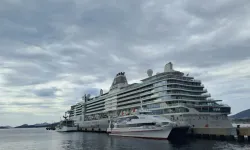 Dev kruvaziyer Bodrum’a demirledi: Çarşı hareketlendi