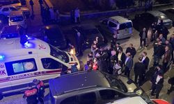 Düğün salonunda bıçaklı kavga! 1'i ağır 3 yaralı
