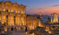 Efes ve Side’de gece müzeciliği 15 Ekim’e uzatıldı