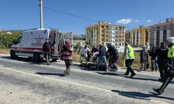 Feci kaza: Otomobil ile motosiklet çarpıştı, 1 ölü 2 yaralı