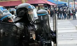 Fransa'da sarı yelekliler eylemlerinde 174 kişi tutuklandı