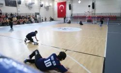 Görme engelli sporcular Çiğli'de sahaya çıktı