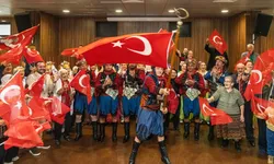 Huzurevi sakinleri Cumhuriyet Bayramı’nı baloyla kutladı