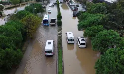 İstanbul Valiliği açıkladı: Sel felaketinde kaç su baskını, heyelan, mahsur kalma ihbarı yapıldı?