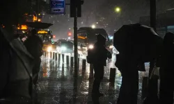 İstanbul ve Antalya’da sağanak yağışla mücadele: Binlerce personel sahada