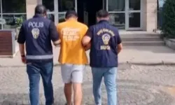 İzmir Buca'da operasyon: Hapis cezası bulunan 2 firari yakalandı