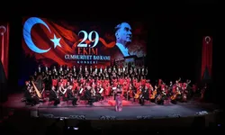 İzmir Kültür Yolu Festivali'nde Cumhuriyet coşkusu