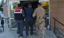 İzmir'de FETÖ'ye yönelik operasyonda 1 gözaltı