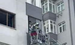 Kadıköy’de 8 katlı binada yangın: Tahliye sürüyor