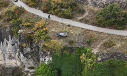Kaza yapan otomobilin sürücüsü kanyonda ölü bulundu