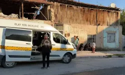 Kendisinden ayrılan kadını ve annesini bıçakladı