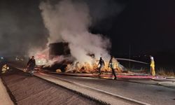 Korkunç kaza: Çöken yolda kamyon devrildi, 1 ölü 1 yaralı