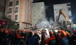 Maltepe’de yıkılan binadan acı haber! 5 kişi hayatını kaybetti, enkaz çalışmaları sürüyor