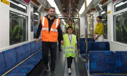 Metro sevgisi boyundan büyük: Emirhan'ın hayali gerçek oldu