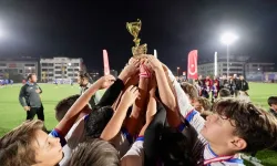 Minik futbolcular Cumhuriyet için yarıştı