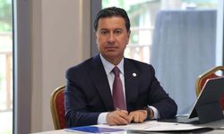 Muğla Büyükşehir Belediye Başkanı Ahmet Aras CHP'den ayrıldı
