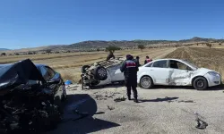 Üç aracın karıştığı zincirleme trafik kazasında ölü sayısı 2'ye yükseldi!