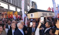 Özkan'dan sert sözler: Çocuklar "Cemil gibi olma" diye yetiştirilecek!