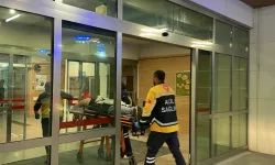 Sokak ortasında bıçaklı kavga: 1 yaralı
