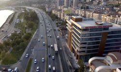 SON DAKİKA | Bayraklı Belediyesi'ne operasyon: Eski Başkan Serdar Sandal dahil çok sayıda gözaltı kararı